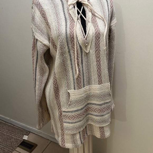 L Love Pullover hooded sweater women’s large NWOT - Picture 1 of 8